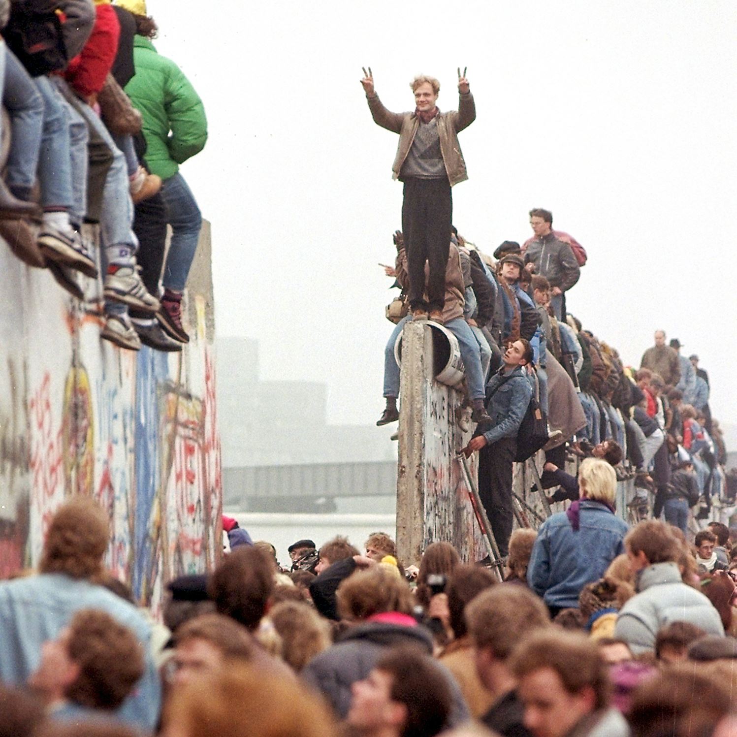 berlin wall tourist